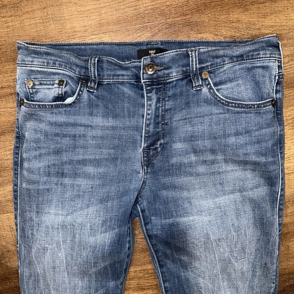 TRUE RELIGION Tony Straight Jeans Mens Size 34 (34x31) Medium Wash Blue